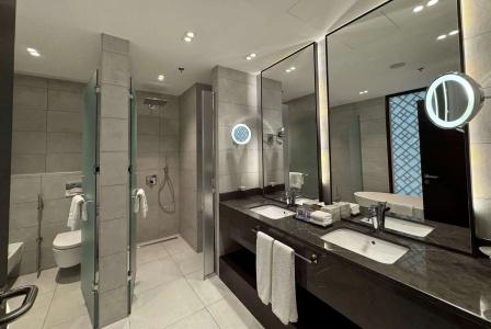 Ramada Encore by Wyndham - 9