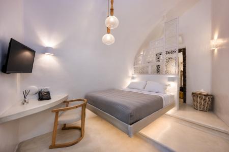 Athina Luxury Suites - 4