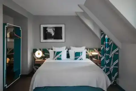 Hôtel Louvre Piemont - 85