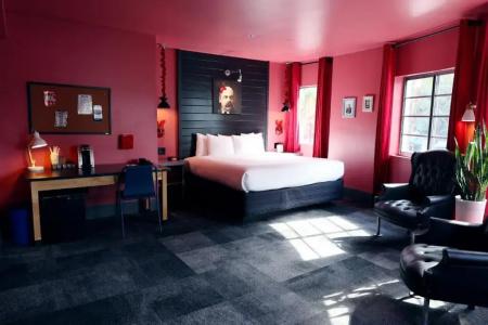 Gaythering - Gay Hotel - All Adults Welcome - 47