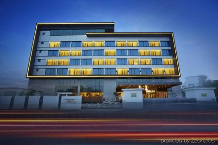 Vivanta Chennai It Expressway Omr - 25