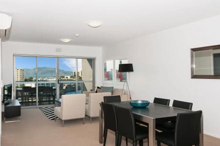 Allure & Apartments - 16