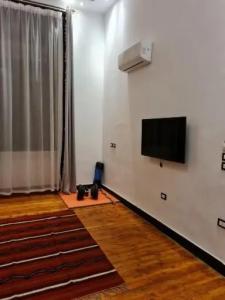 Kmt Hostel - 72
