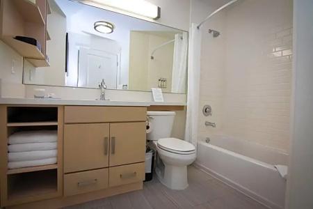 Candlewood Suites Miami Intl Airport - 36Th St, An Ihg - 93