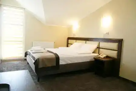 Avalon Palace - 1