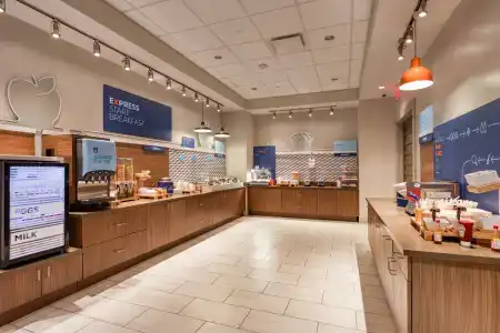 Holiday Inn Express & Suites - Charlotte - South End, An Ihg - 23