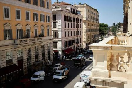 The Roman Empire Guesthouse - 78