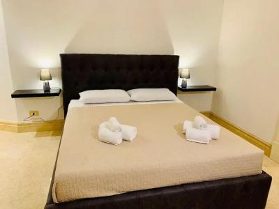 Simon's Guest House - 3