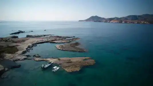 White Pebble Suites - 13