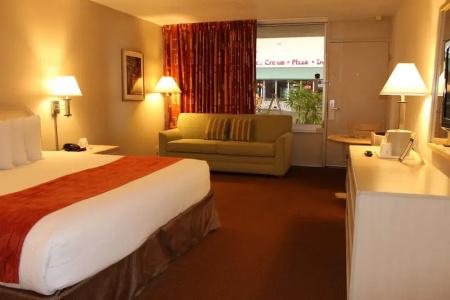 Ramada by Wyndham Kissimmee Gateway - 63