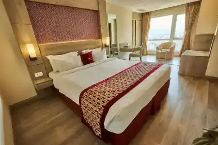 Crowne Imperial - 2