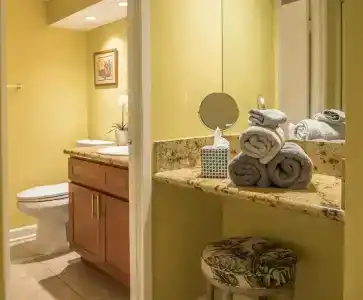 Tropical Studios At Marine Surf Waikiki - Free Parking - Best Location - Full Kitchen - Swimming Pool - 9