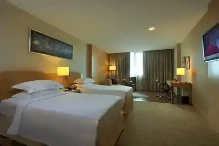 Royale Chulan The Curve - 51