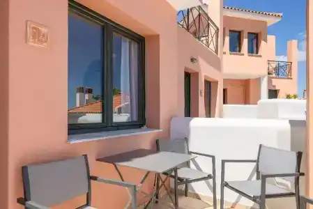 Nisea Samos - 61
