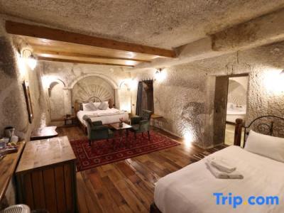 Sarnich Cave Suites - 148