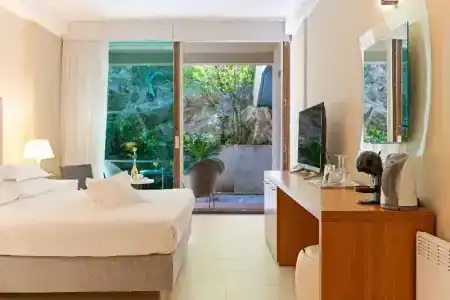 The Residence - 73