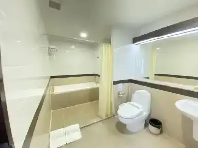 J Town Serviced - 41