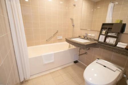 DoubleTree by Hilton Naha - 41