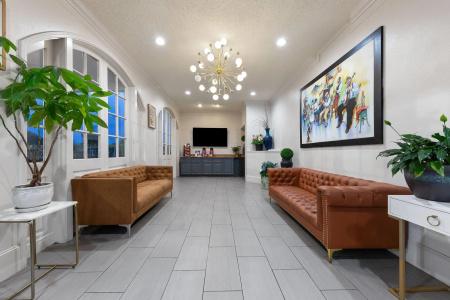 Super 8 by Wyndham New Orleans - 23