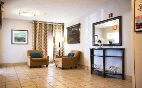 Sonesta Simply Suites Austin South - 1