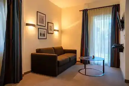 SchlossHouse Zermatt Wellbeing Rooms & Suites - 59
