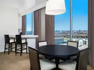 Renaissance Dallas North - 38
