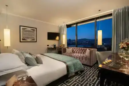 The Fitzwilliam Belfast - 72
