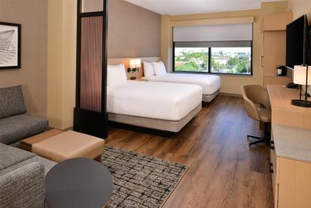 Hyatt Place Chicago Wicker Park - Brand New - 14