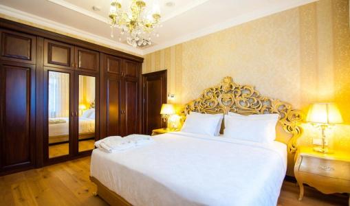 Royal Residence - 57