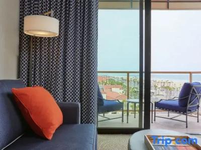 The Waterfront Beach Resort, A Hilton - 138