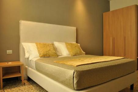 Hnn Luxury Suites - 22