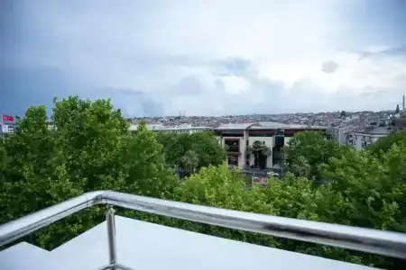 The Green - 22