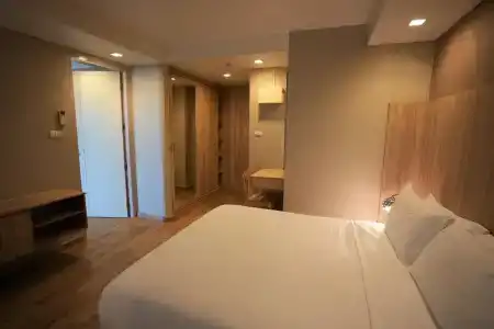 Baan Tanwa - MRT Ratchadapisek - 56