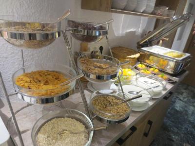 Alp Inn - 11