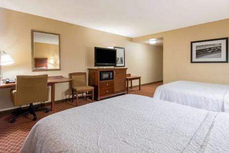 Hampton Inn - Suites-North-I-95 - 45