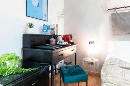 b&b Too Cute 2b Str8 - 23