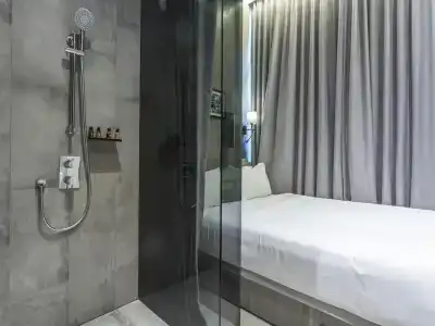 Yan (SG Clean, Staycation Approved) - 45