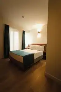 Premier Inn City - 44