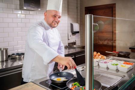 DoubleTree by Hilton Krakow & Convention Center - 11