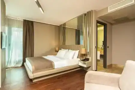The City Suites - 42