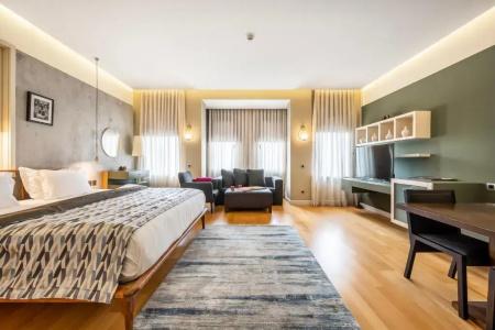 Ansen and Suites - 196