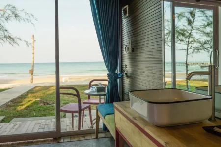 Sandy Beach Bungalows - 81