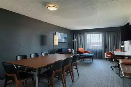 Courtyard - 48