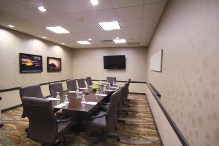 Embassy Suites by Hilton Will Rogers Airport - 22