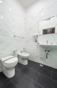 Bella Napoli Suites - 32