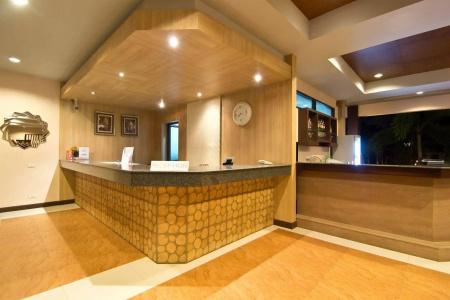 Rose Bay Resort - 31