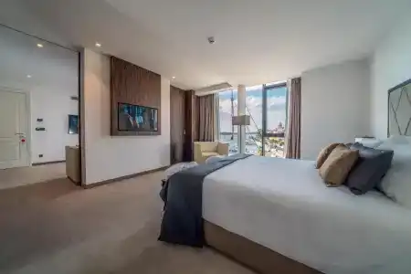 Bellevue Superior City - 128