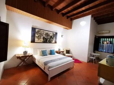 East Indies Mansion - 27