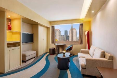 Radisson Collection Hyland - 73