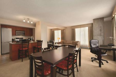 Embassy Suites by Hilton - - 21